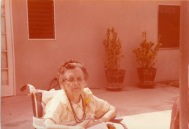 Pic-01.jpg: 1981/05/01 Grandma Laura's 90th BD - 1981