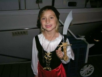 5P1010073.JPG: 2004/10/31 - Halloween - 2004