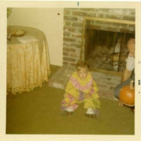 Pic-05.jpg: 1970/10/31 - Halloween - 1970 - Scottie