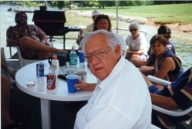 Pic-37.jpg: 1998/07/04 Family Reunion - Lake Barkley Kentucky - 1998