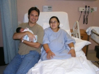 P1010027.JPG: 2004/10/06 - Baby Victor is here!